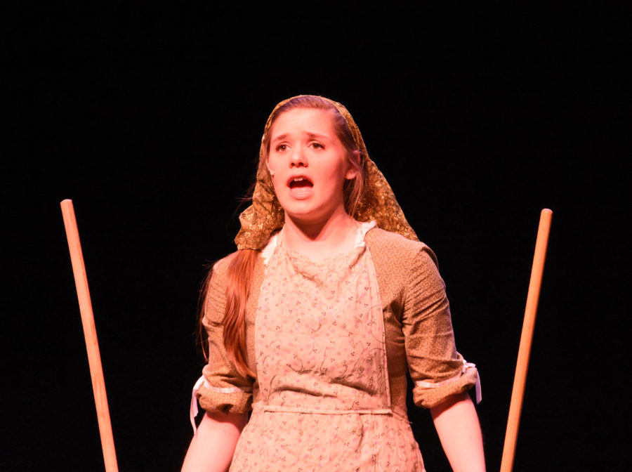 Junior Julia Horton played the role of Tzeitel during Fiddler on the Roof