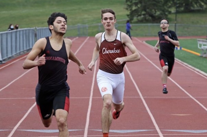 Harrell Returns for Strong Winter Track Season