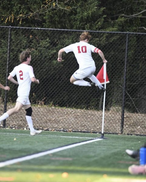 Strong Camaraderie Among Boys’ Soccer Team Leads to Divisional Win